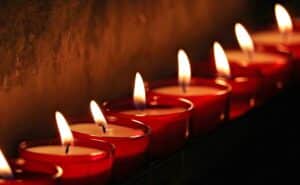 Read more about the article Funeral Poems About Candles